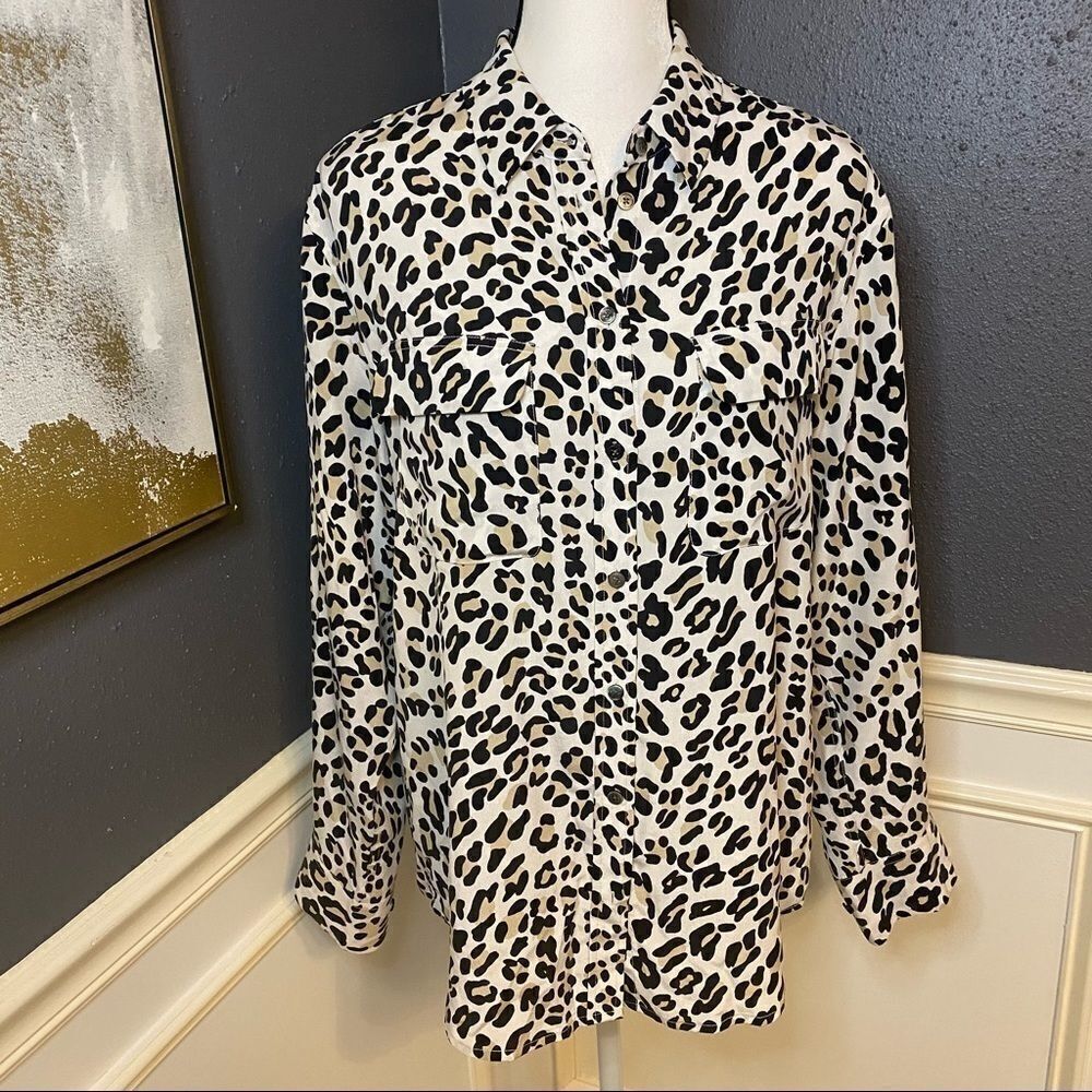 Equipment Signature Silk Button Down Shirt - Picture 3 of 13
